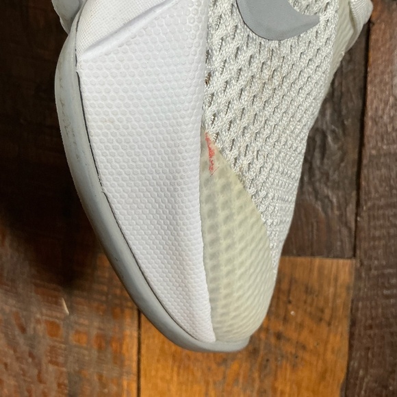 Nike LeBron Witness 4 “White Wolf Grey” Men’s Basketball Shoes Size 13 - Picture 3 of 13